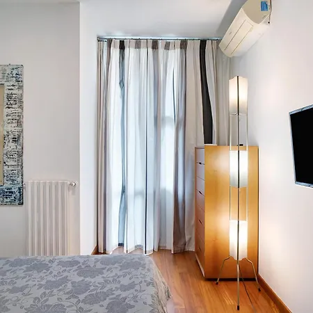 Apartment Via Carli *